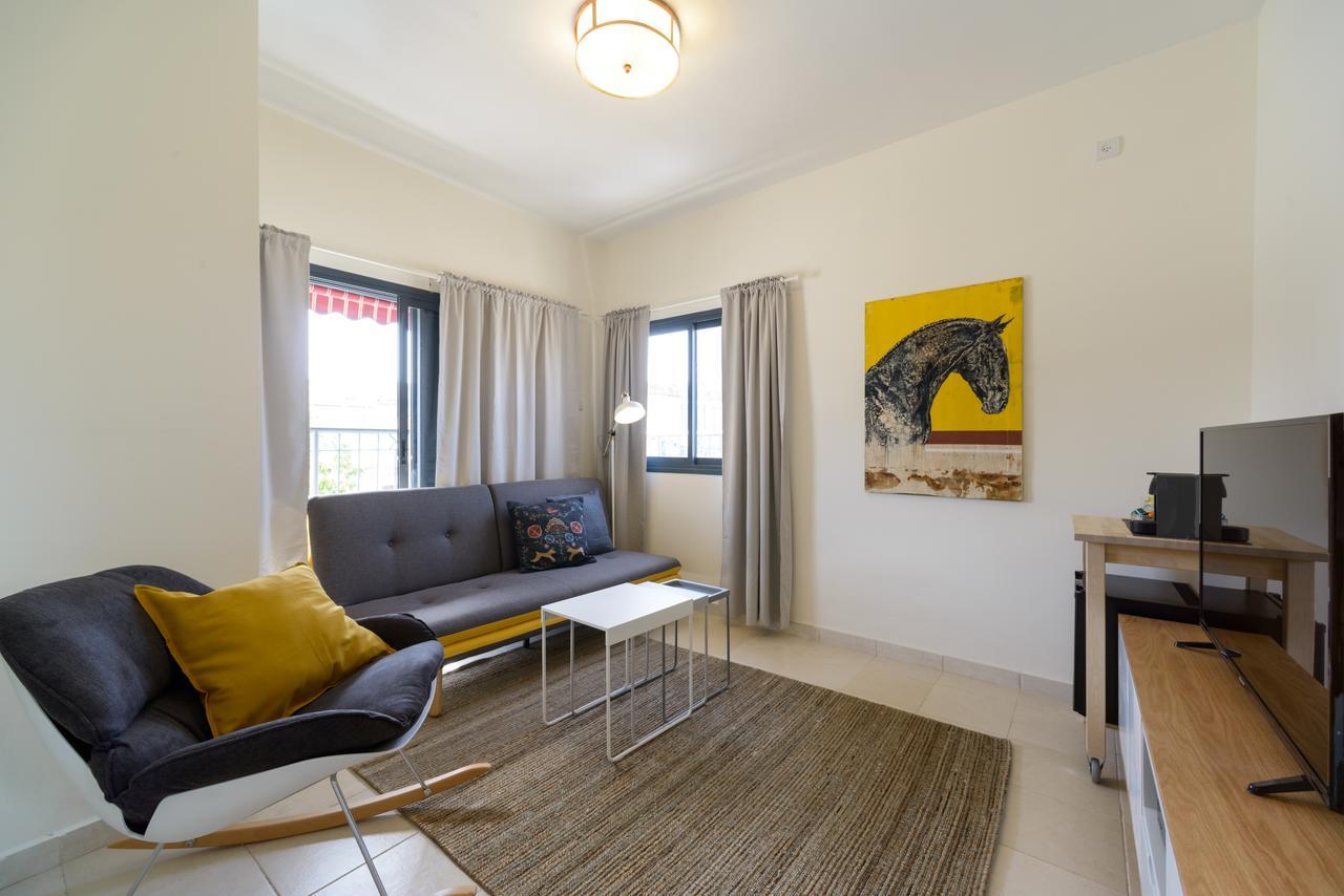 Luka 15 - By Beach Apartments Tlv Tel Aviv Room photo
